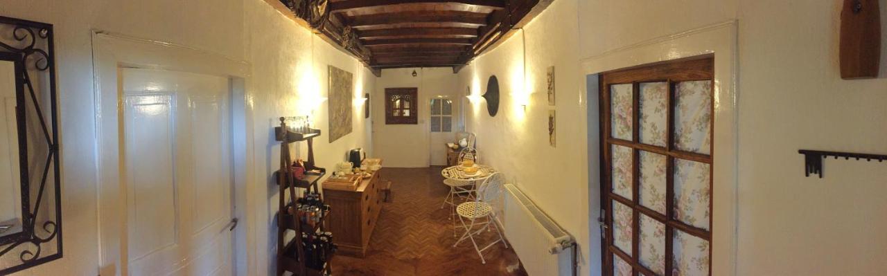 Cudoille Bed & Breakfast Armous-et-Cau Bagian luar foto