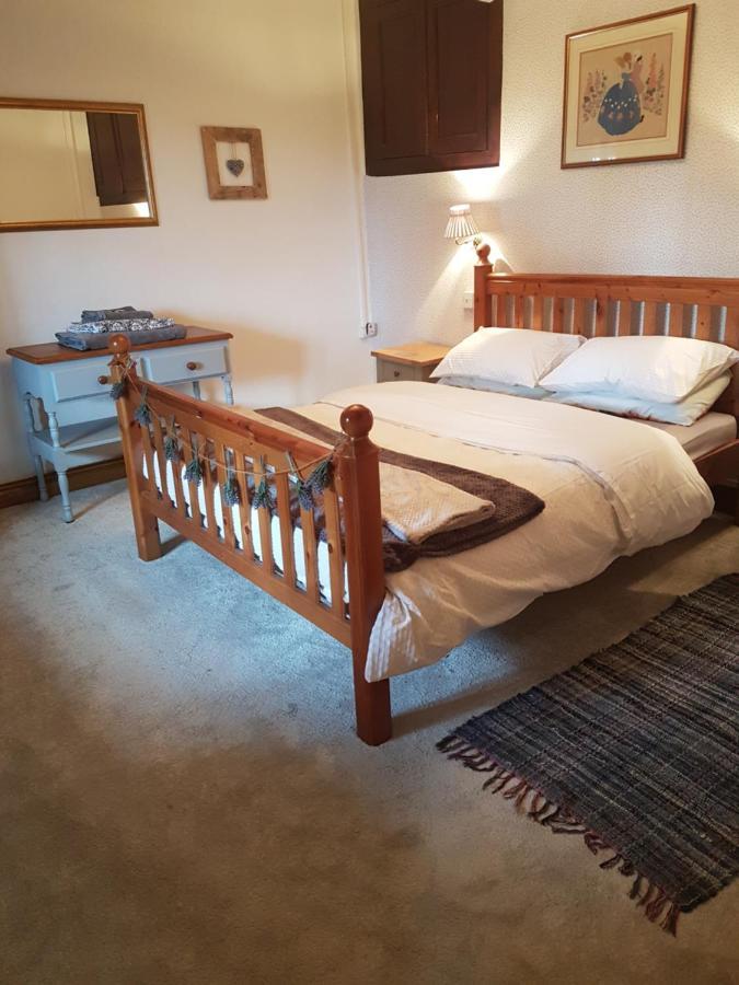 Cudoille Bed & Breakfast Armous-et-Cau Bagian luar foto